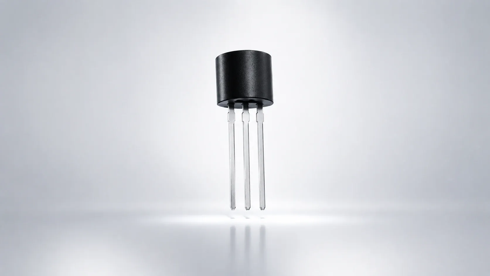 Three-lead bipolar transistor package